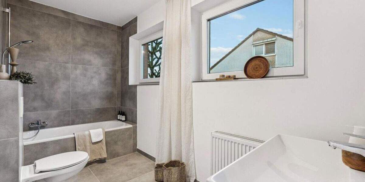 Einzugsfertiges saniertes Reihenmittelhaus mit 6 Zimmern und Garage in Seelze 6 zimmer