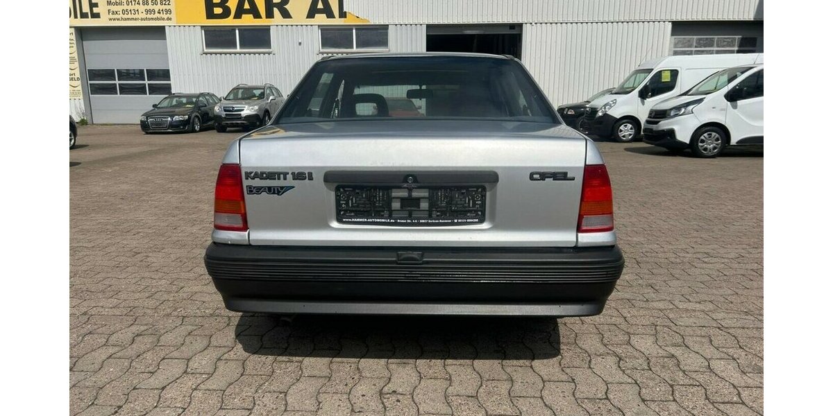 Opel Kadett E Beauty Lim. SEDAN GSD AUTOM- SERVO 74.000 km 6.950 &euro; Hannover 30179