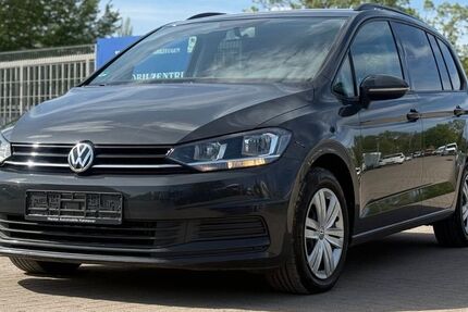 VW Touran 140.000 km 13.999 &euro; Hannover 30179