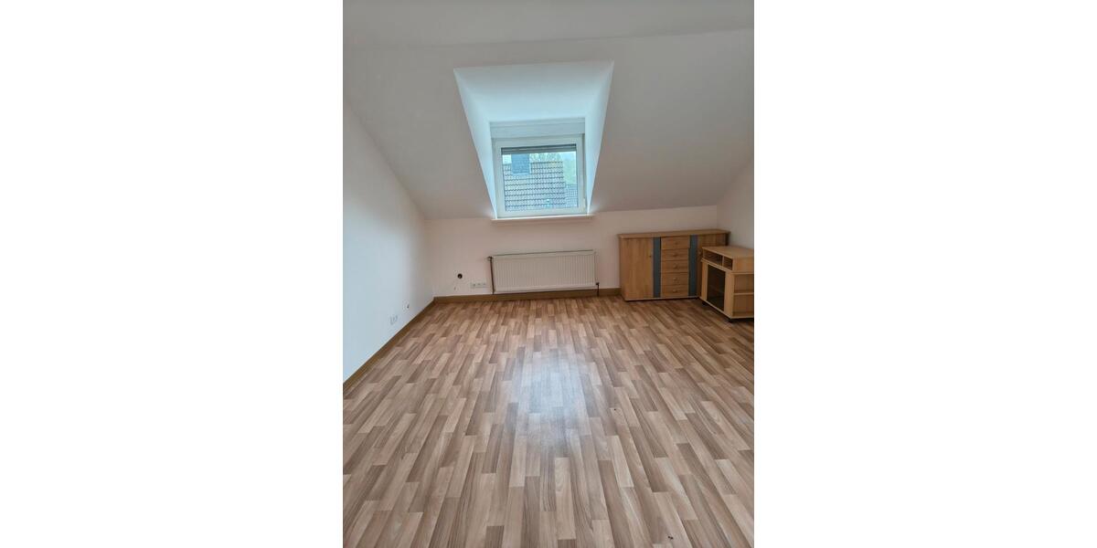 Dachgeschoßwohnung Neustadt am Rübenberge - 4 Zimmer, 96 m&sup2;, 154.700&euro; | Angebot:26457917