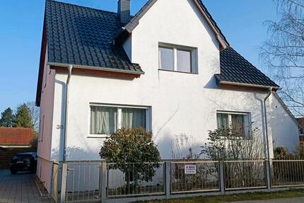 Haus Peine Südstadt - 7 Zimmer, 160 m&sup2;, 365.000&euro; | Angebot:26350249