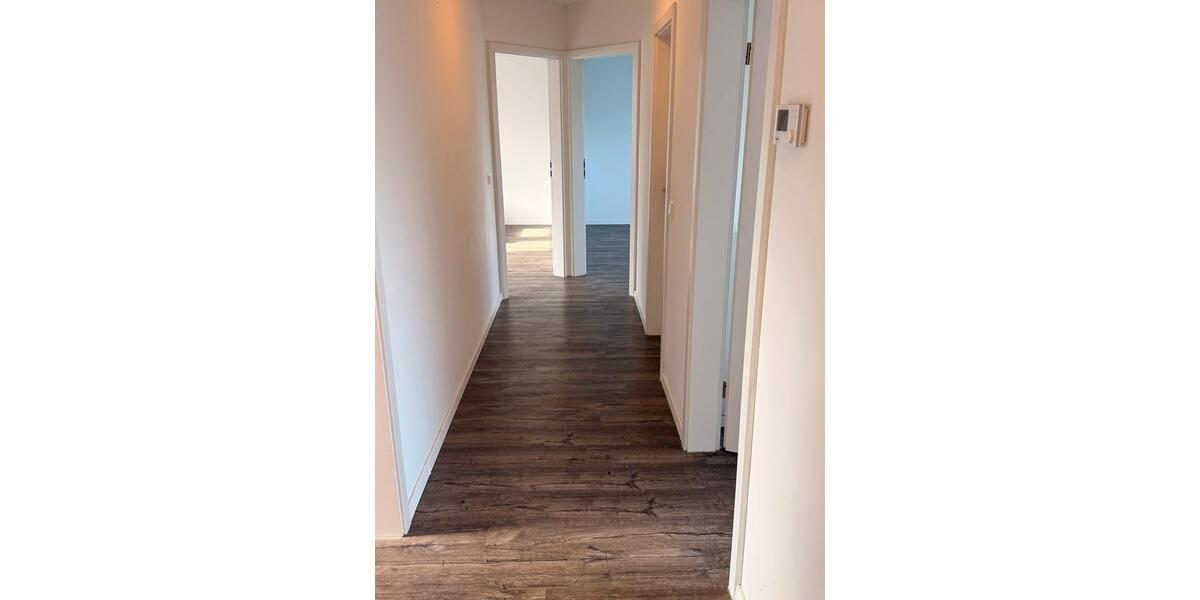 Dachgeschoßwohnung Hannover Buchholz-Kleefeld - 4 Zimmer, 80 m&sup2;, 1.100&euro; | Angebot:25489096