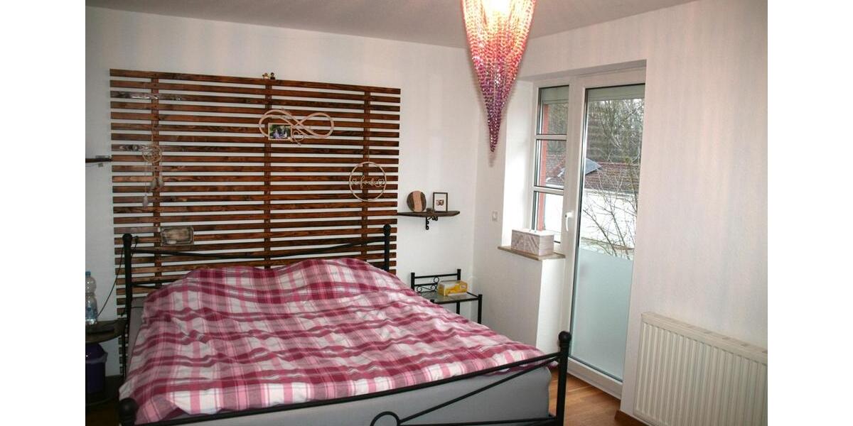 Reihenhaus Laatzen - 6 Zimmer, 150 m&sup2;, 1.550&euro; | Angebot:25612681