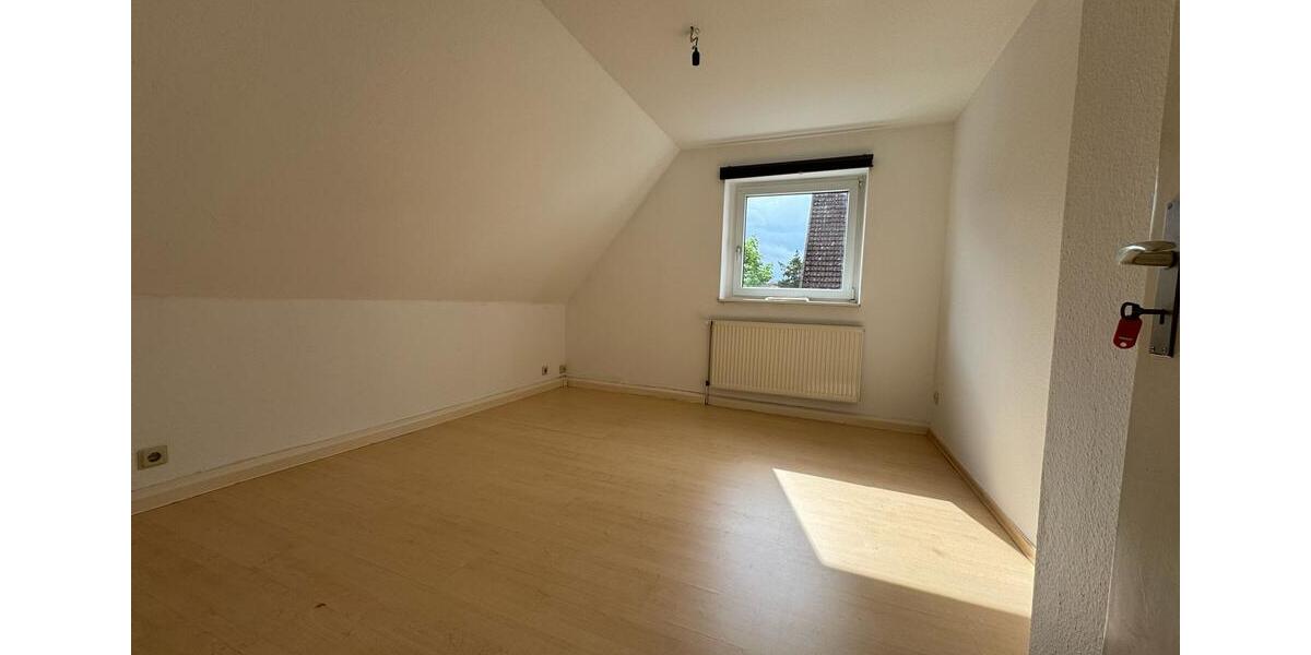Einfamilienhaus Hannover Buchholz-Kleefeld - 6 Zimmer, 140 m&sup2;, 1.600&euro; | Angebot:26544531