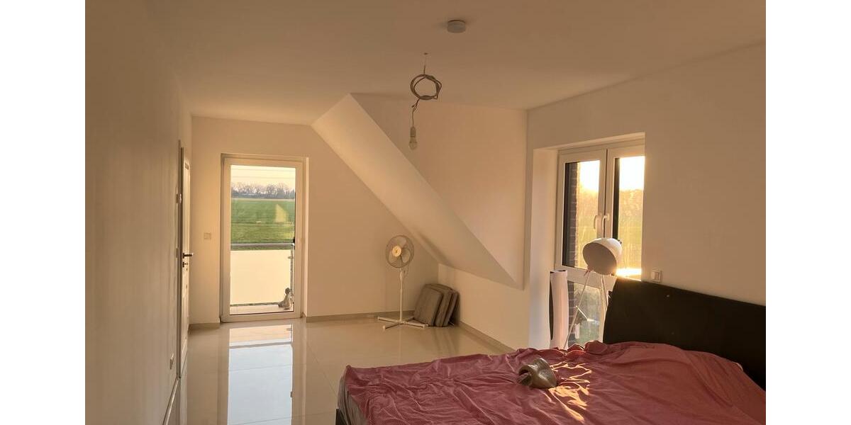 Doppelhaushälfte Langenhagen Engelbostel - 5 Zimmer, 153 m&sup2;, 2.500&euro; | Angebot:26380850