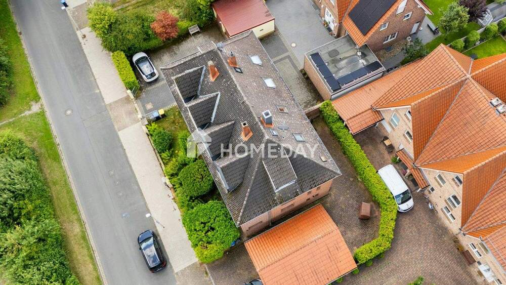 Leerstehendes Ein- bis Zweifamilienhaus mit Keller in Bothfeld 8 zimmer