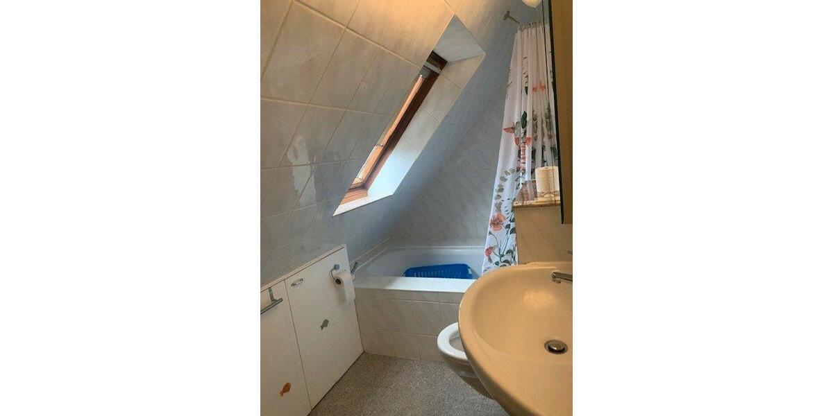 Dachgeschoßwohnung Langenhagen - 2.5 Zimmer, 60 m&sup2;, 850&euro; | Angebot:26534844
