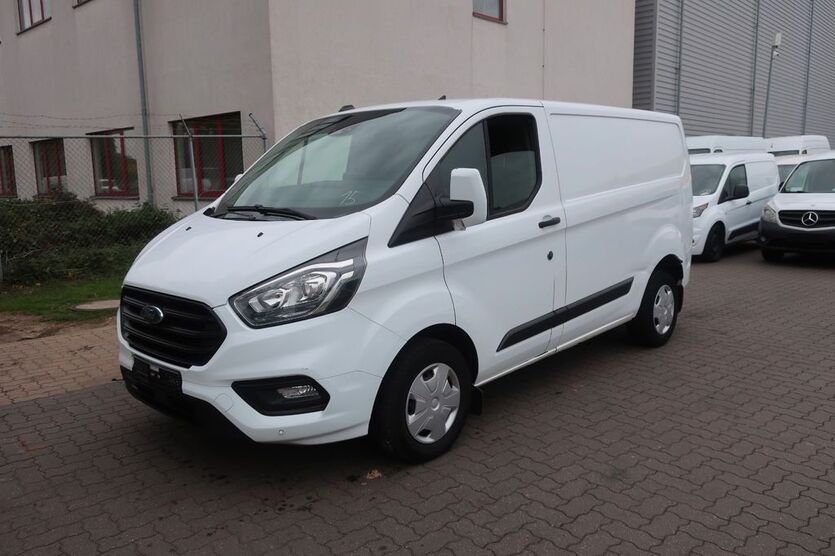 Ford Transit Custom 251.703 km 9.900 € Hannover 30179