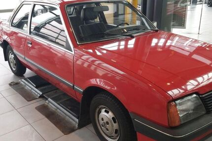 Opel Ascona 200.000 km 4.450 &euro; Lehrte 31275
