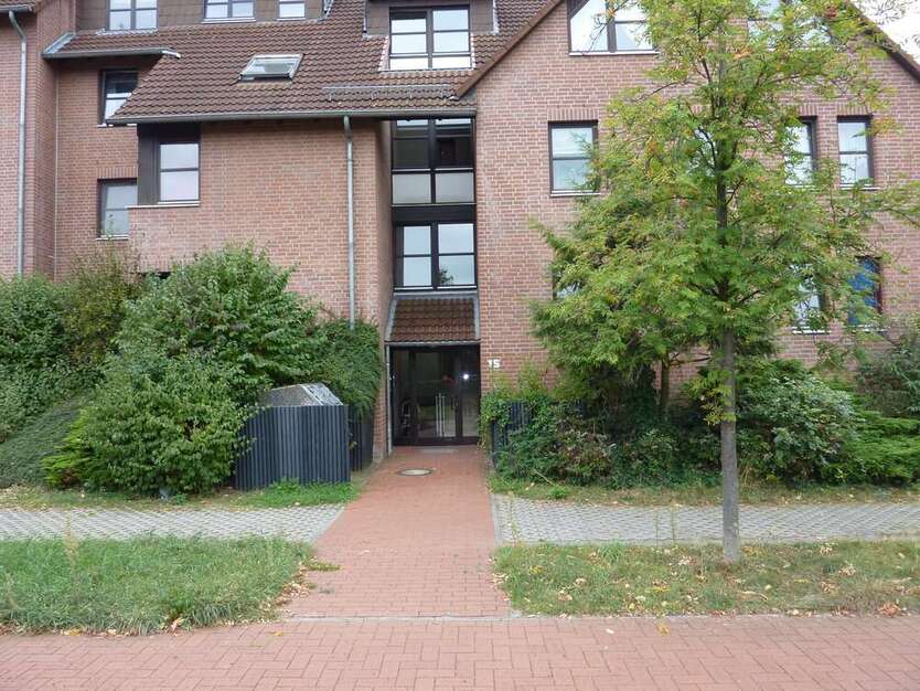 Wohnung zum Mieten in Langenhagen 680 € 77.99 m²