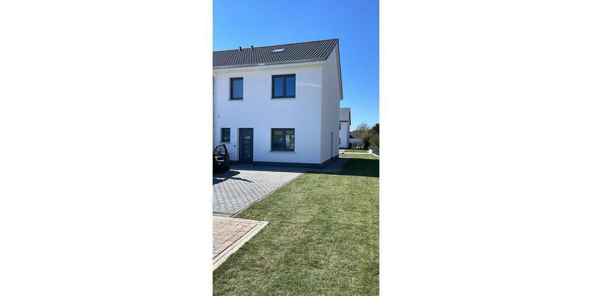 Reihenhaus Lehrte - 5 Zimmer, 145 m&sup2;, 1.800&euro; | Angebot:27607067