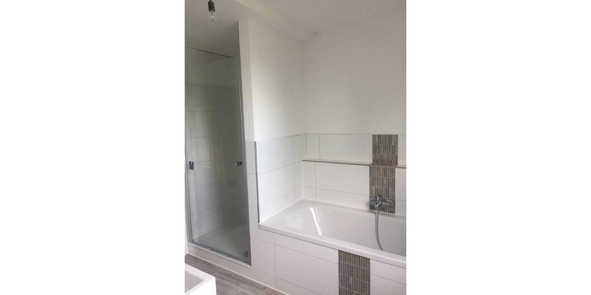 Mehrfamilienhaus, Wohnhaus Langenhagen - 8 Zimmer, 260 m&sup2;, 720.000&euro; | Angebot:26107856