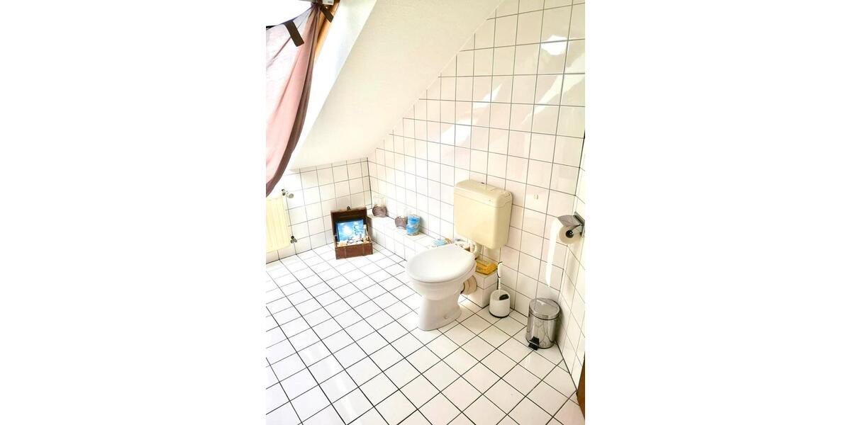 Dachgeschoßwohnung Isernhagen - 3 Zimmer, 90 m&sup2;, 540&euro; | Angebot:26321689