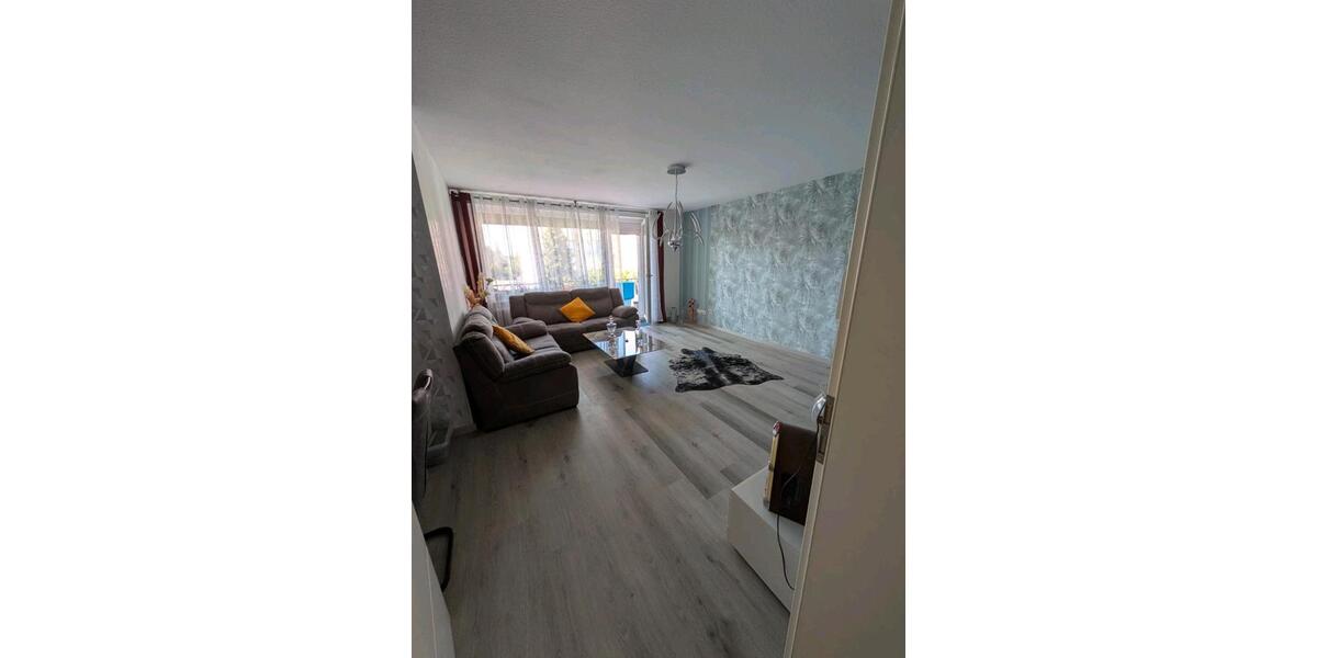 Etagenwohnung Burgwedel - 3 Zimmer, 74 m&sup2;, 285.000&euro; | Angebot:27222470