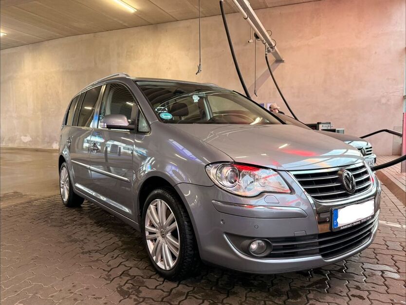 VW Touran 238.000 km 3.250 € Hildesheim 31139