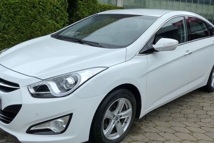 Hyundai i40 99.700 km 11.995 € Hannover 30179