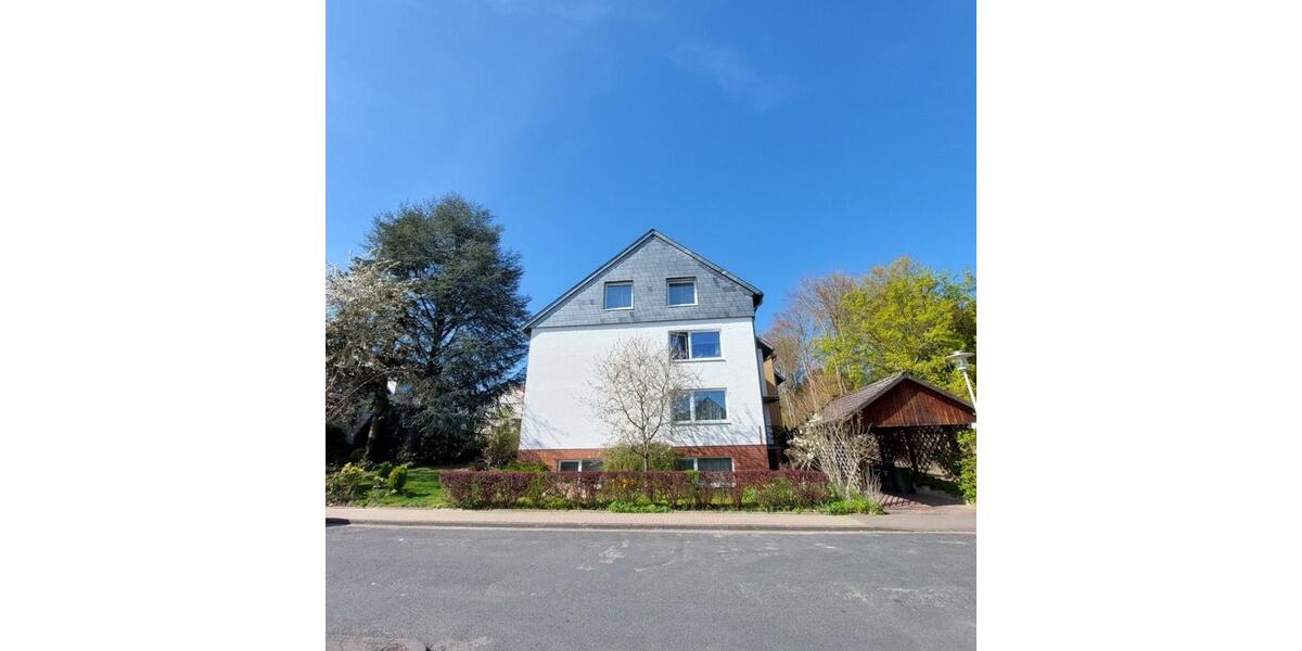 Haus mit 3 WE, vermietet 9 zimmer