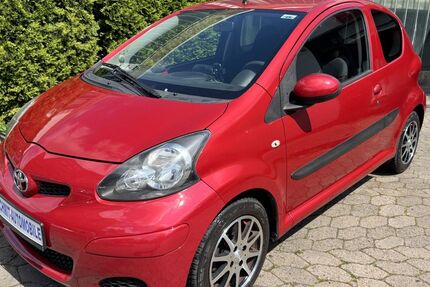 Toyota Aygo (X) 74.700 km 6.500 &euro; Hannover 30179