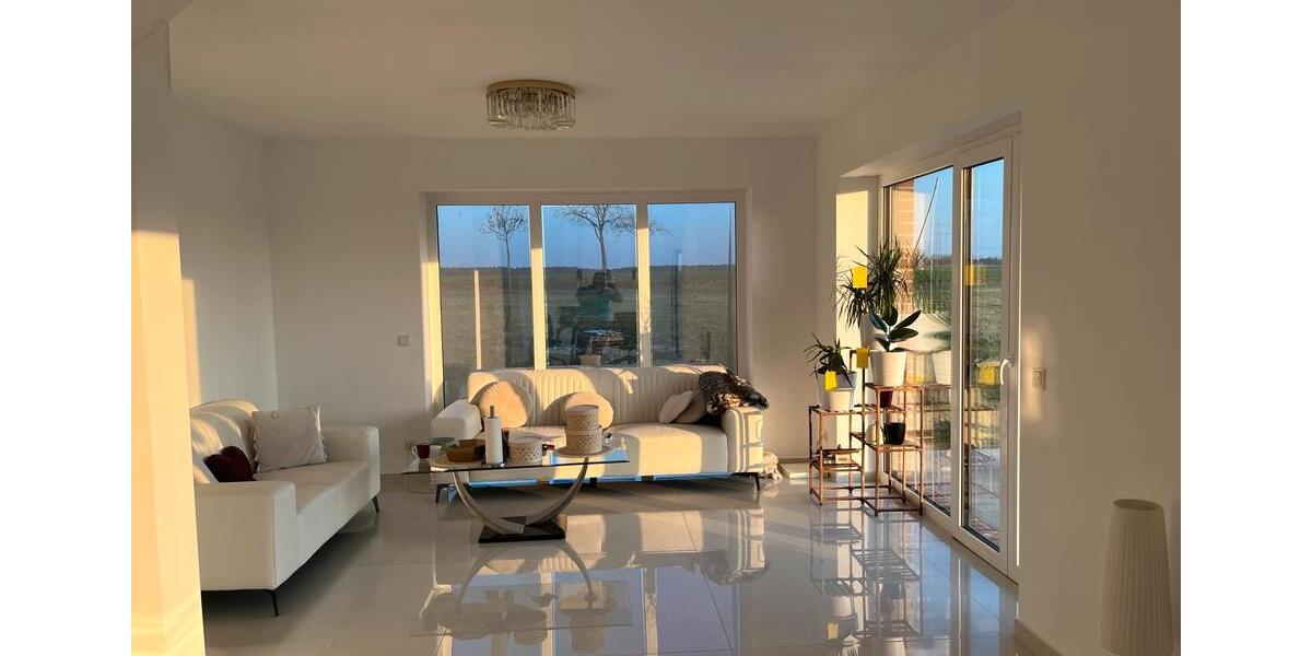 Doppelhaushälfte Langenhagen Engelbostel - 5 Zimmer, 153 m&sup2;, 2.500&euro; | Angebot:26380850