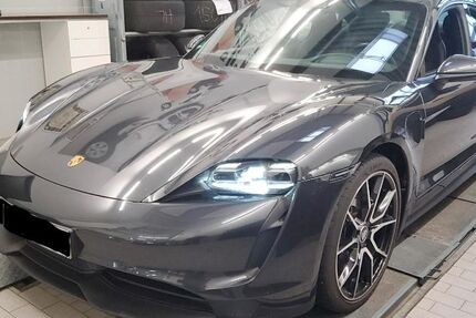 Porsche Taycan 34.000 km 60.990 &euro; Hannover 30453