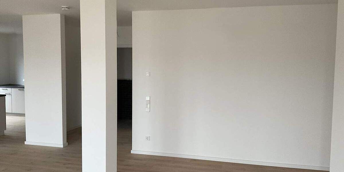 Etagenwohnung Hannover Döhren - 3 Zimmer, 124 m&sup2;, 1.800&euro; | Angebot:23191529