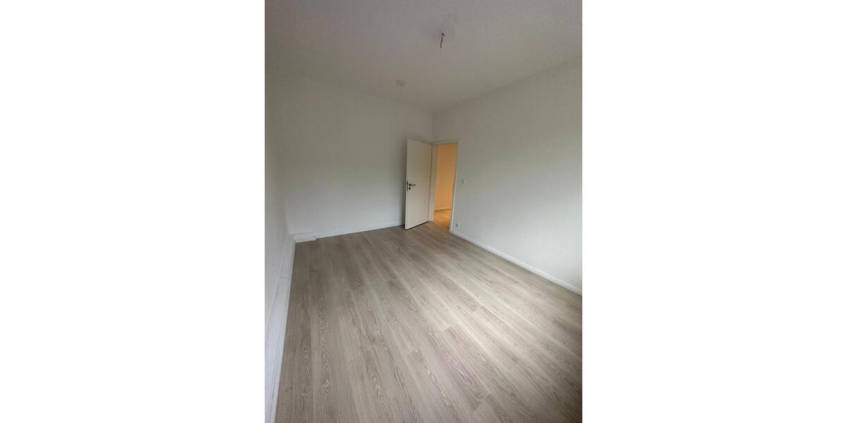 Mehrfamilienhaus, Wohnhaus Hannover Ahlem-Badenstedt-Davenstedt - 8 Zimmer, 178 m&sup2;, 589.000&euro; | Angebot:27231450