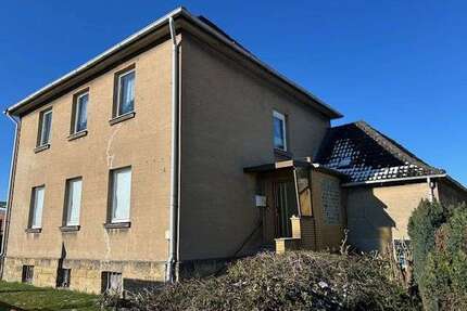 Haus zum Kaufen in Barsinghausen 185.000 € 156 m²