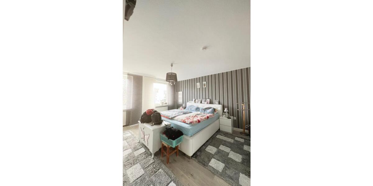 Mehrfamilienhaus mit 10 Wohnungen und Gewerbeeinheit zimmer