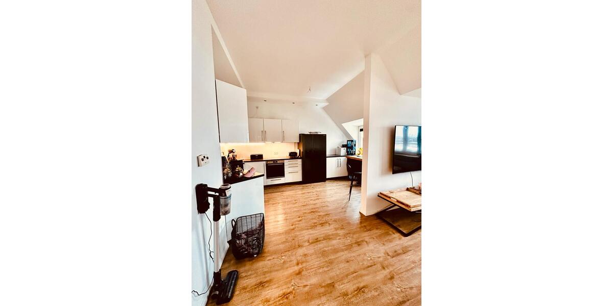 Dachgeschoßwohnung Neustadt am Rübenberge - 3 Zimmer, 82 m&sup2;, 1.053&euro; | Angebot:25349371