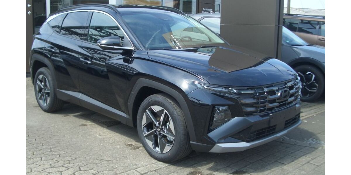 Hyundai TUCSON 2.950 km 32.490 € Hannover 30453