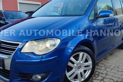 VW Touran 205.342 km 4.899 &euro; Hannover 30419