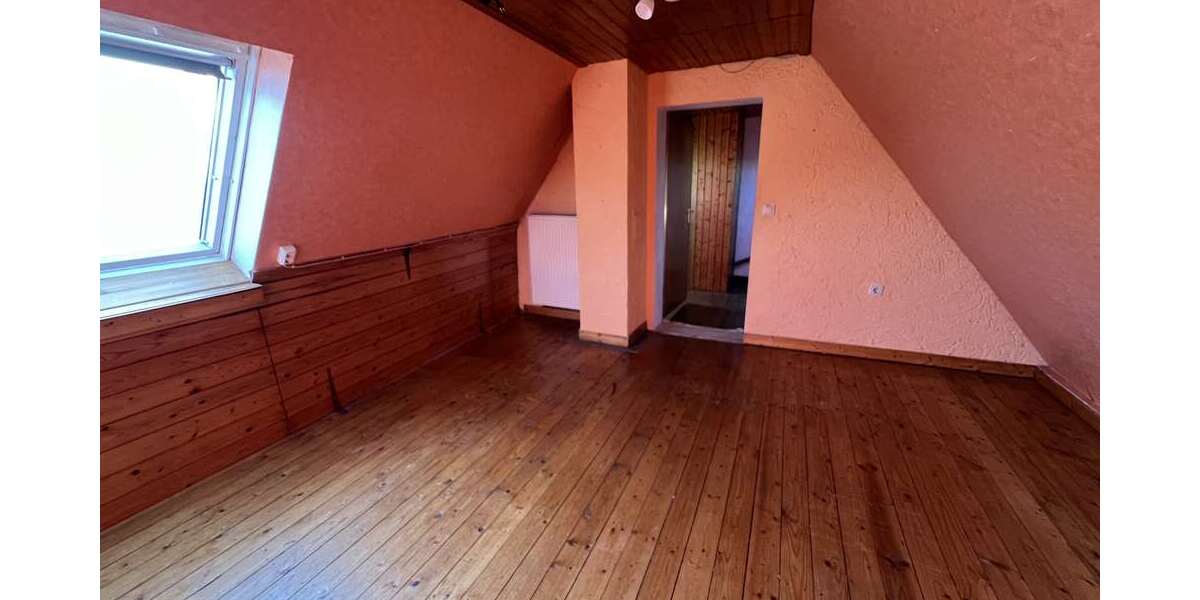 Großzügiges Wohnhaus mit Traumgarten 11 zimmer