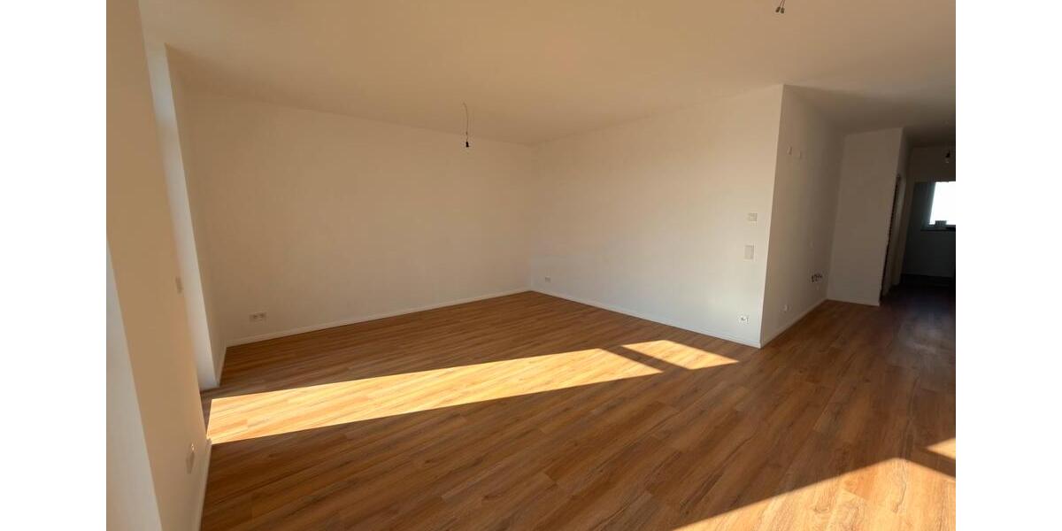 Etagenwohnung Hannover Nord - 2 Zimmer, 73 m&sup2;, 16&euro; | Angebot:25394109