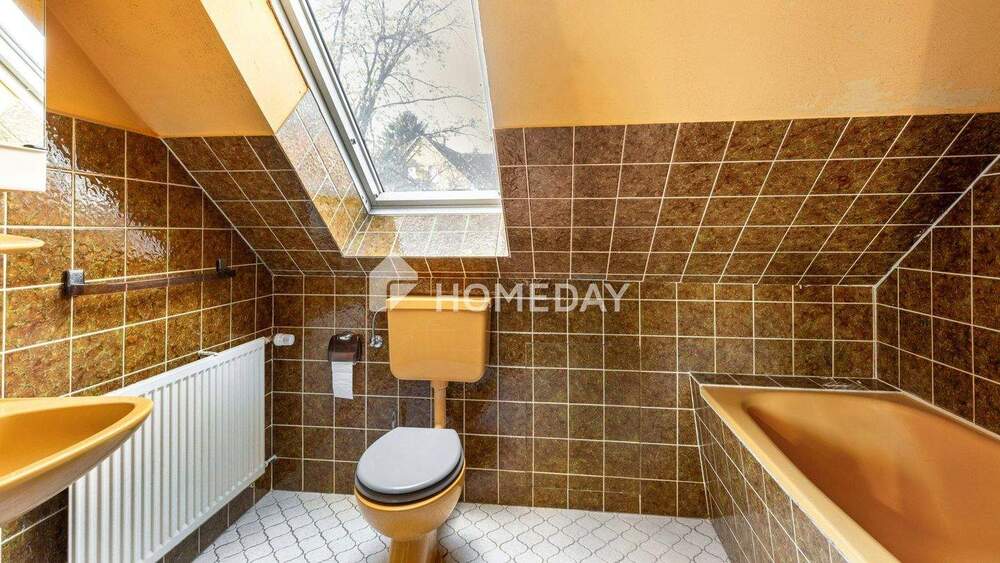 Großzügiges Reihenendhaus mit Südbalkon, Terrasse & Garage in ruhiger Lage 7 zimmer