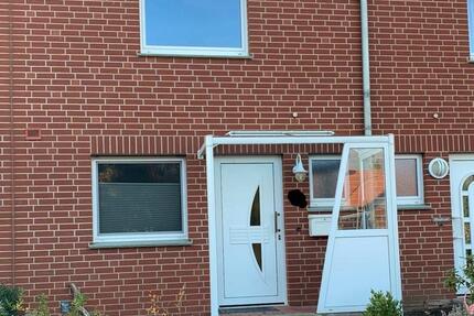 Reihenmittelhaus in Hagenburg zu vermieten - Fotos folgen 5 zimmer