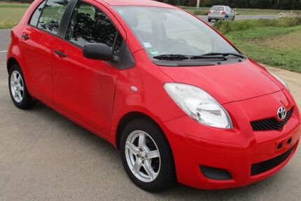 Toyota Yaris 155.000 km 2.999 € Barsinghausen 30890