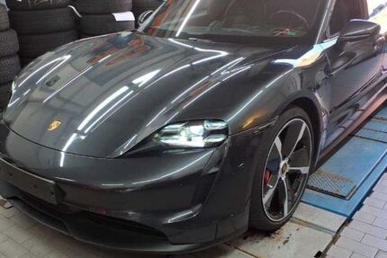 Porsche Taycan 72.800 km 67.990 &euro; Hannover 30453