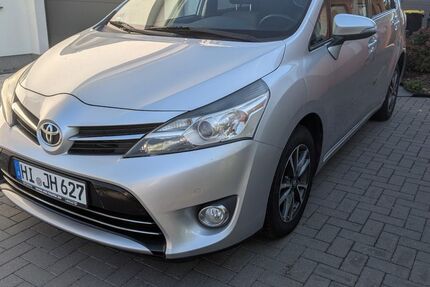Toyota Verso 137.000 km 8.500 € Sarstedt 31157