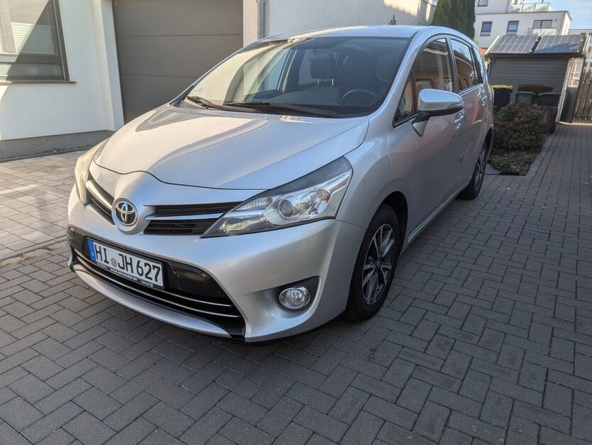 Toyota Verso 137.000 km 8.500 € Sarstedt 31157
