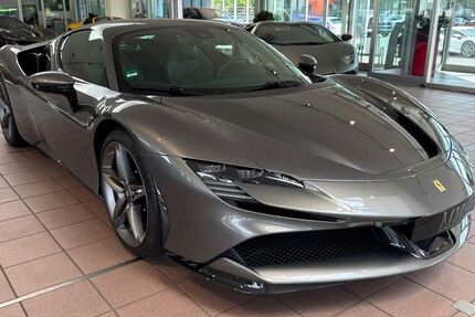 Ferrari SF90
