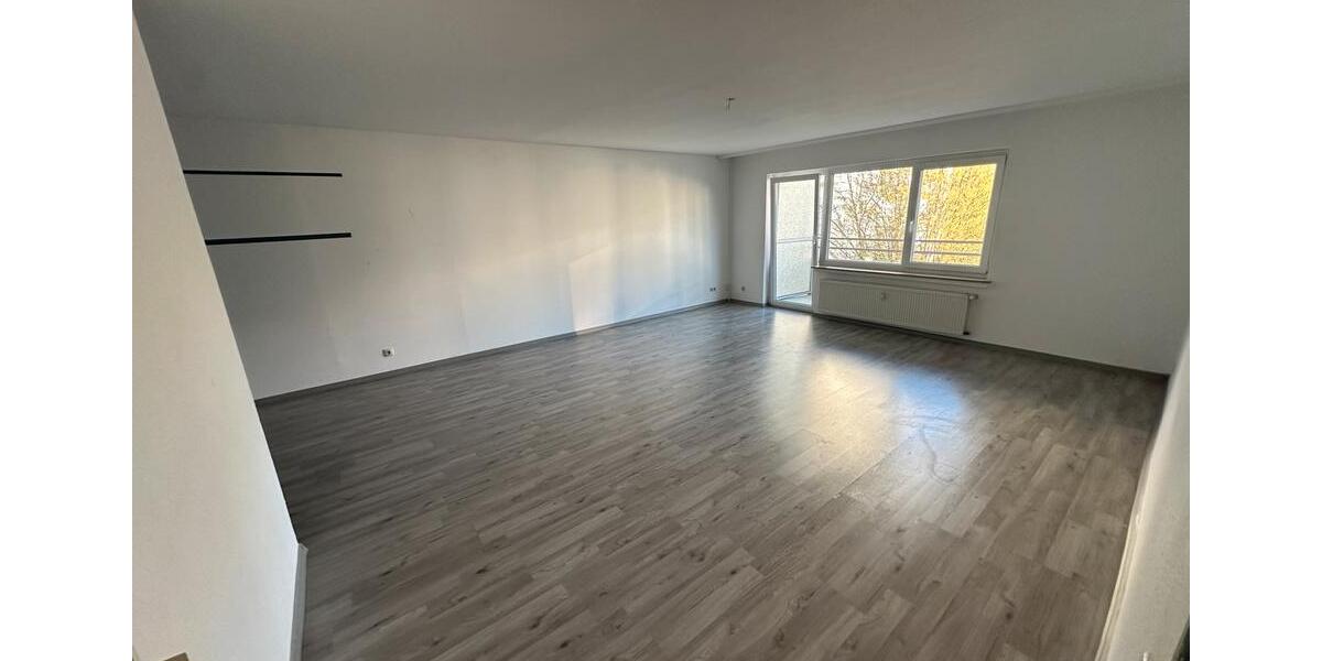 Etagenwohnung Laatzen - 4 Zimmer, 124 m&sup2;, 260.000&euro; | Angebot:26338514
