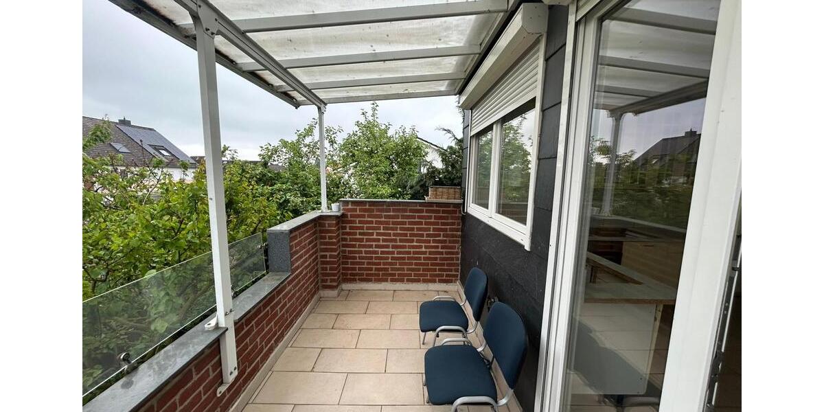 Etagenwohnung Laatzen - 5 Zimmer, 130 m&sup2;, 1.400&euro; | Angebot:26485132