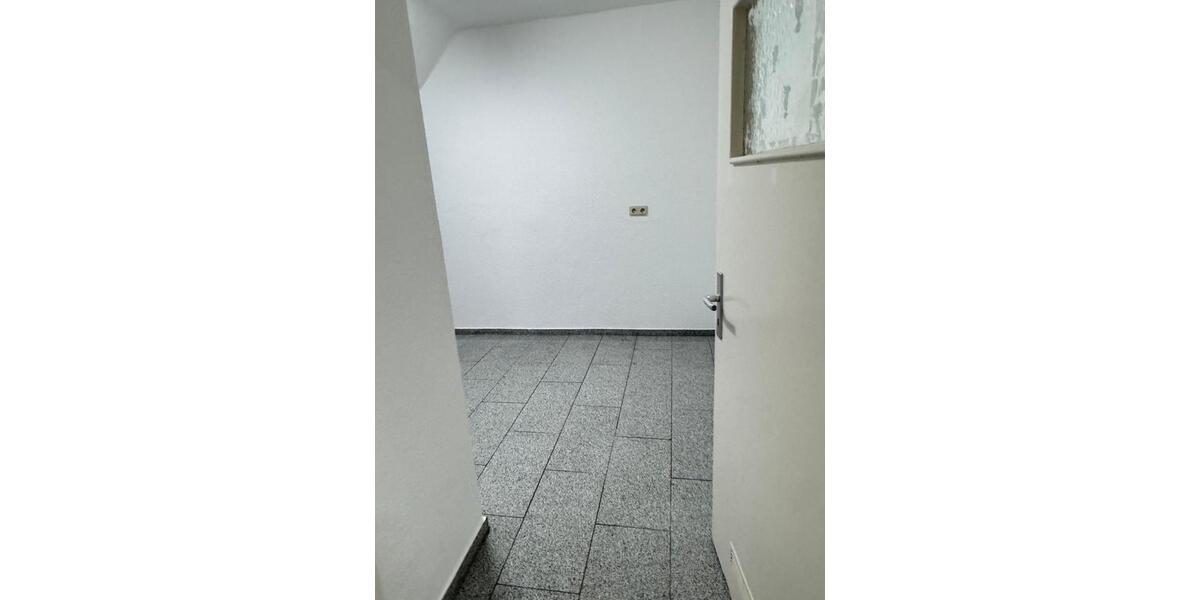 Dachgeschoßwohnung Langenhagen Brink - 3 Zimmer, 68 m&sup2;, 860&euro; | Angebot:26676477