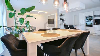 MODERNES EIGENHEIM MIT VIEL PLATZ 6 zimmer