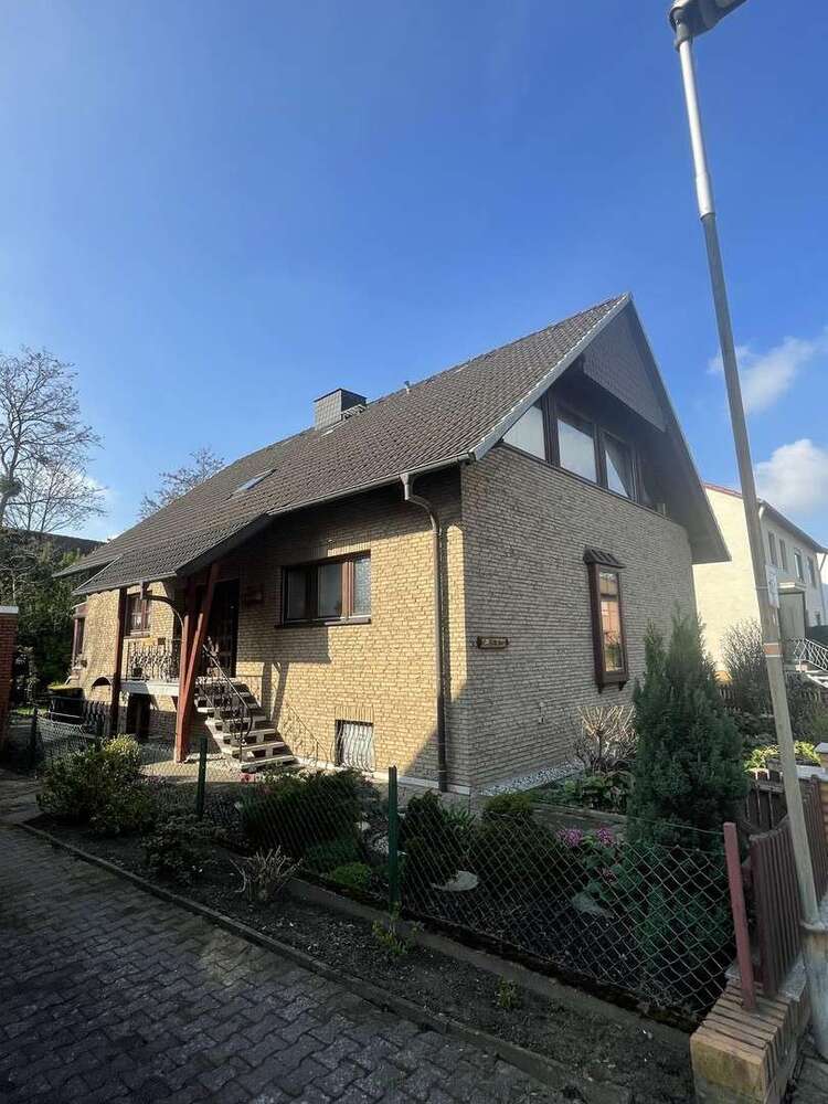 Haus zum Kaufen in Springe 365.000 € 156 m²