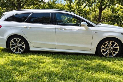 Ford Mondeo 137.000 km 14.200 &euro; Garbsen 30827
