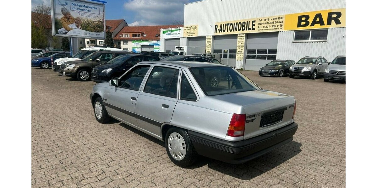 Opel Kadett E Beauty Lim. SEDAN GSD AUTOM- SERVO 74.000 km 6.950 &euro; Hannover 30179