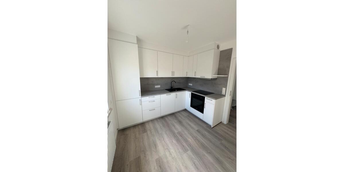 Etagenwohnung Sehnde - 5 Zimmer, 103 m&sup2;, 1.745&euro; | Angebot:26301075