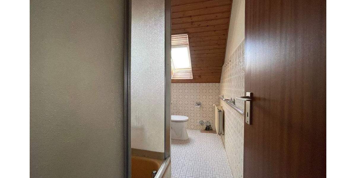 Reihenmittelhaus Laatzen Alt-Laatzen - 4 Zimmer, 125 m&sup2;, 330.000&euro; | Angebot:24728549