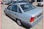 Opel Kadett E Beauty Lim. SEDAN GSD AUTOM- SERVO 74.000 km 6.950 &euro; Hannover 30179